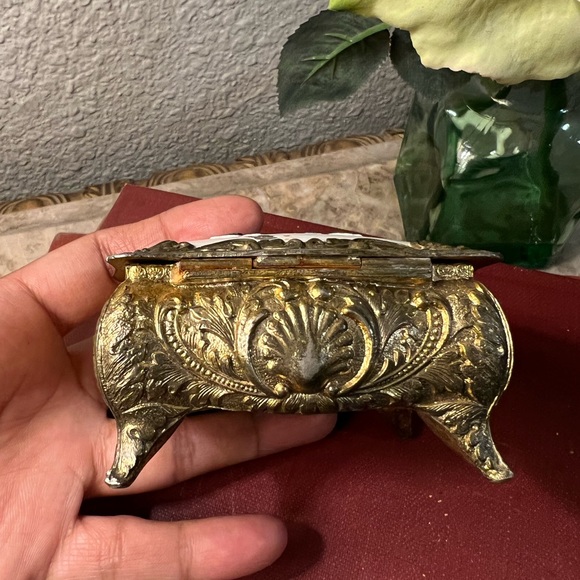 VTG Silver Stone Floral Trinket Box White Enamel Lid Red Velvet Lining Japan - Picture 13 of 14